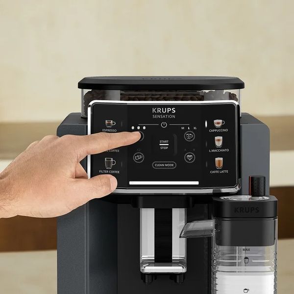 Кофемашина автоматическая Krups Sensation Milk M90 EA912B10 31437 фото